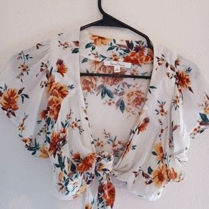 Floral tye crop top size small